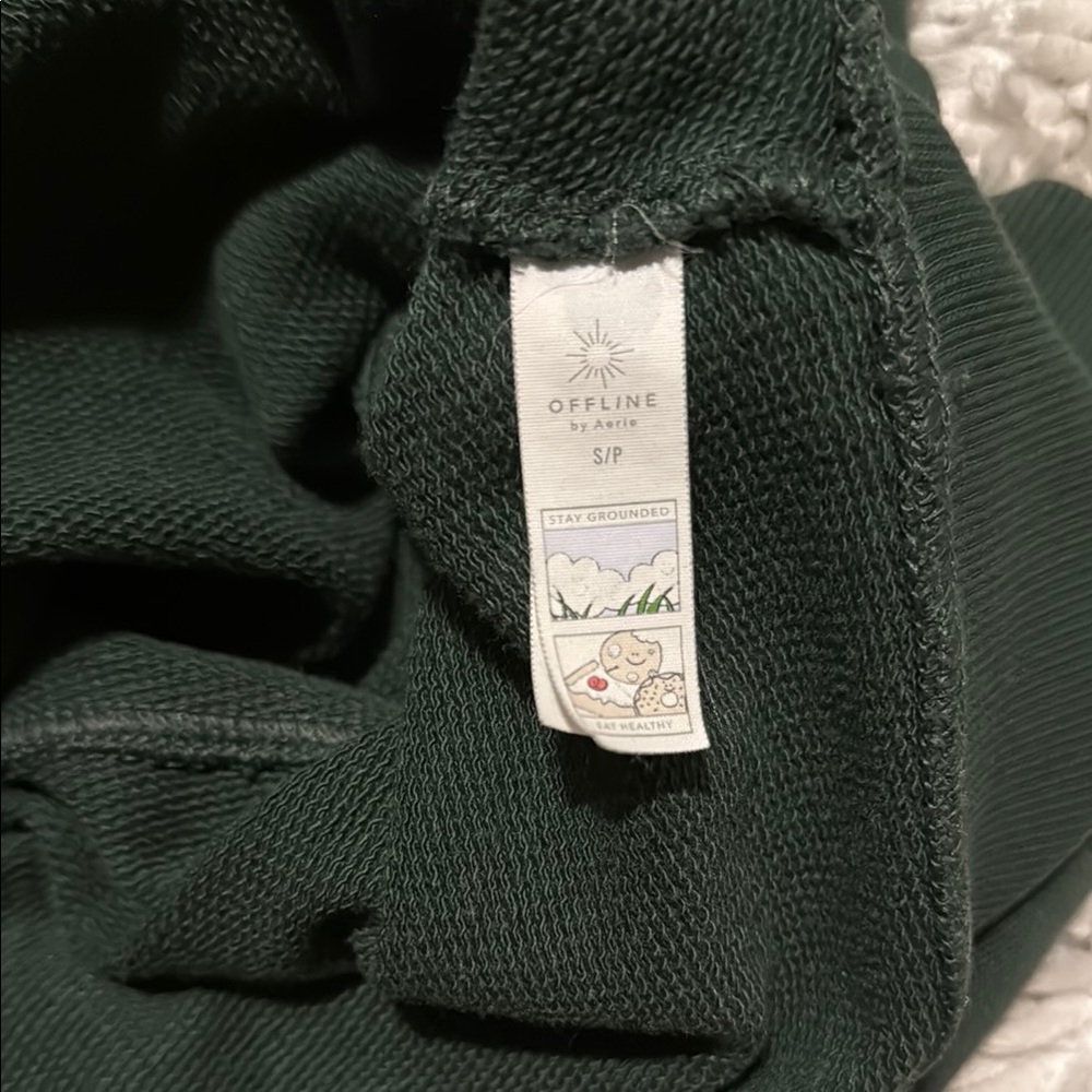 “Offline” by Aerie (American Eagle) Forest Green Crop Sweatshirt - Picture 3 of 3